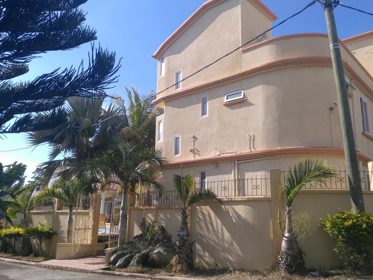 Sweet Escape Villa Flic en Flac Экстерьер фото