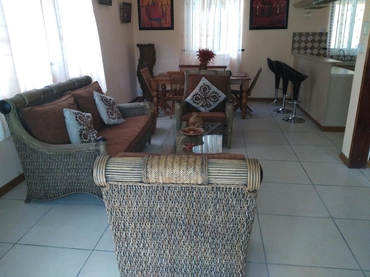 Sweet Escape Villa Flic en Flac Экстерьер фото