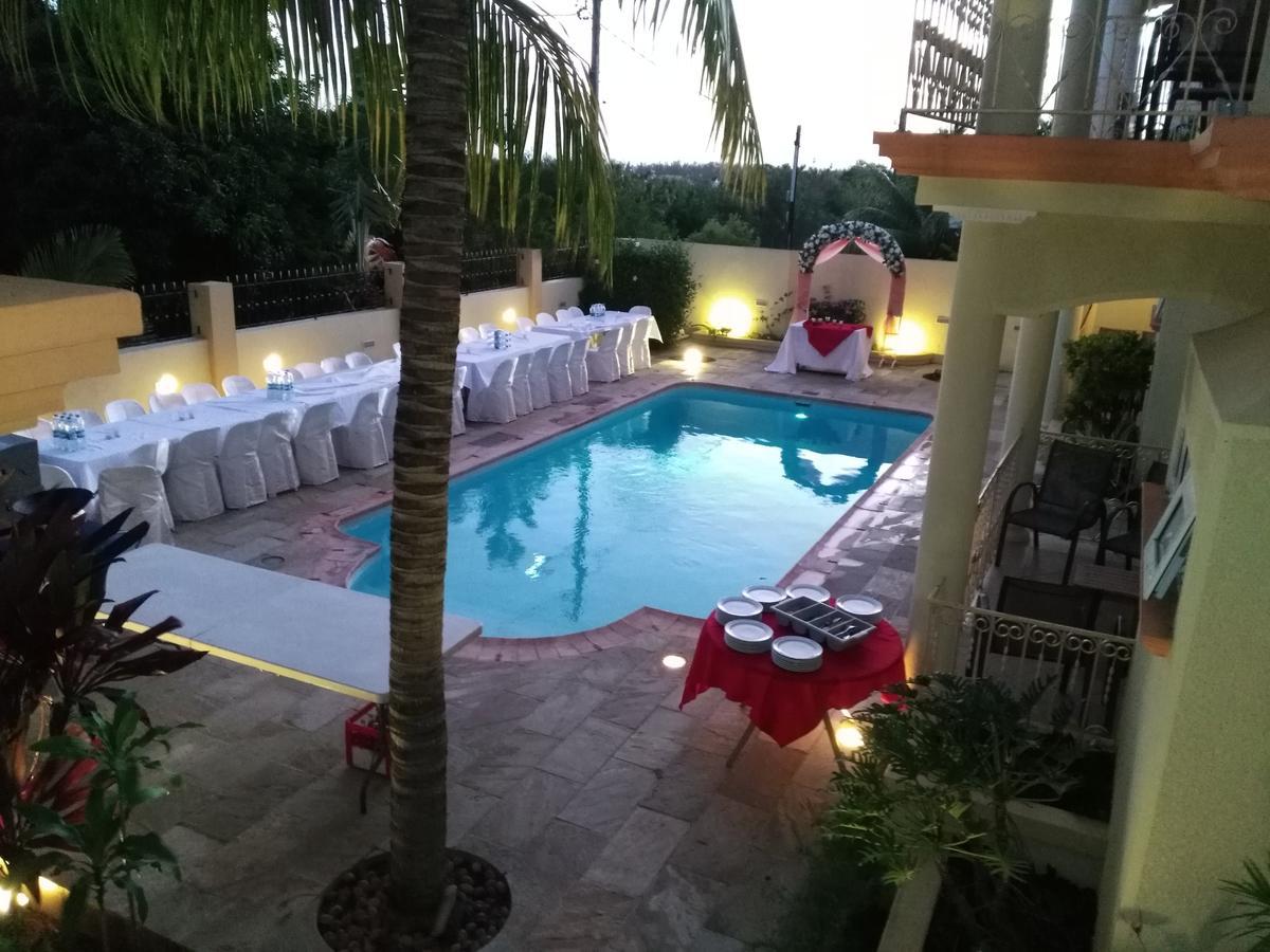 Sweet Escape Villa Flic en Flac Экстерьер фото