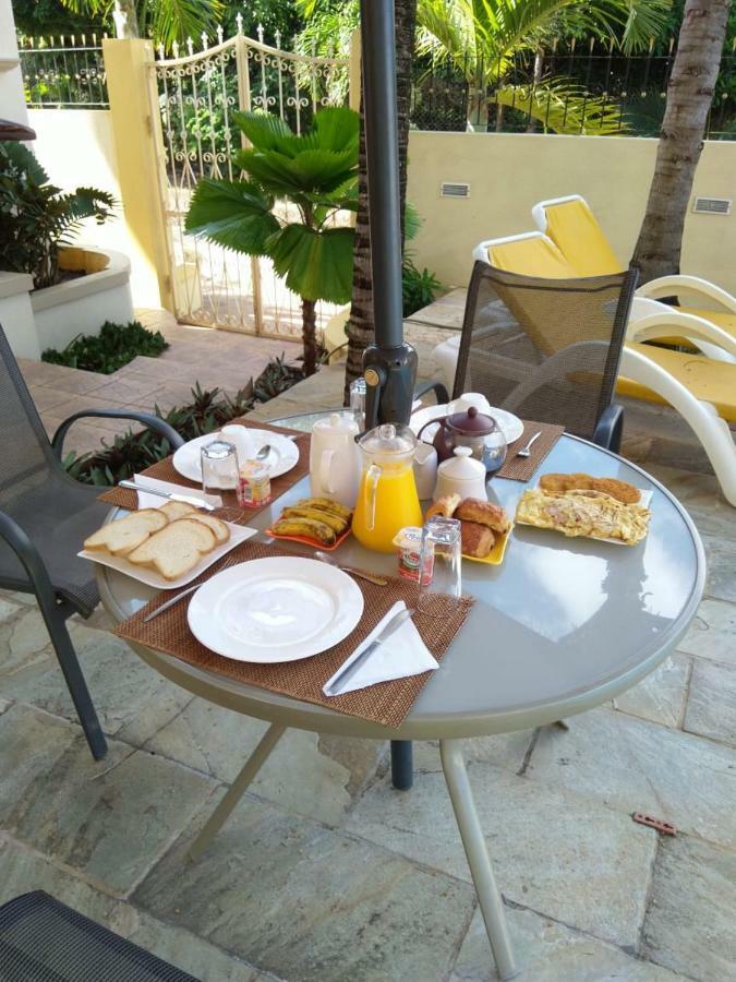 Sweet Escape Villa Flic en Flac Экстерьер фото